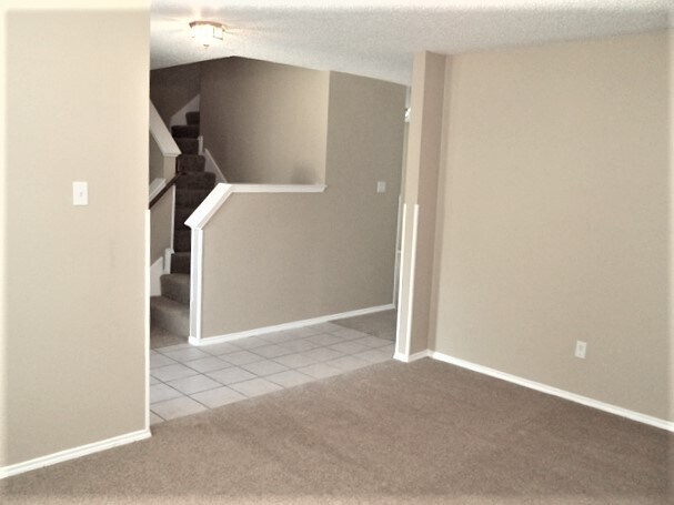 Building Photo - 1411 Plateau Dr