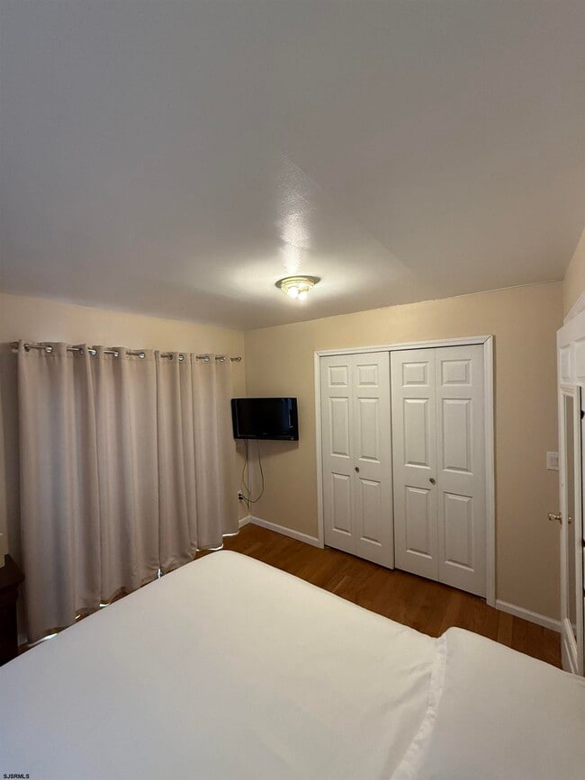 Building Photo - 43 N Trenton Ave