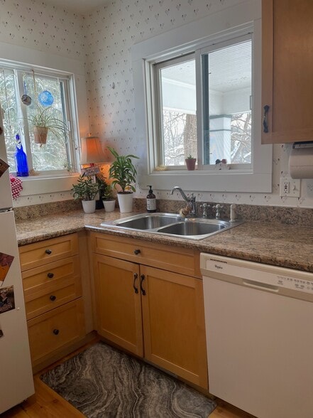 Country Kitchen - 6N201 Denker Rd