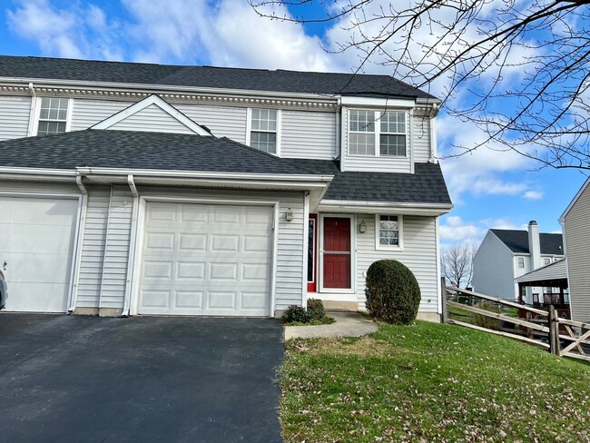 Building Photo - Stunning 3-Bedroom Twin Home in Royersford...