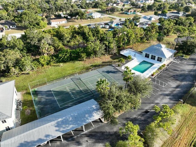 Building Photo - 8101 Memory Ln