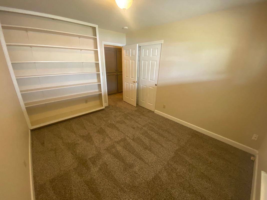 Building Photo - 872 Portside Cir