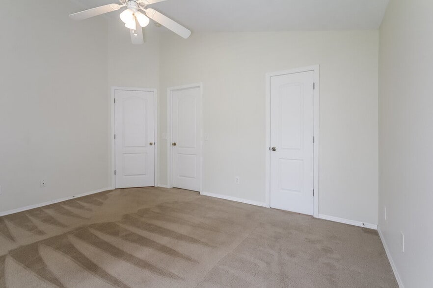 Building Photo - 7623 Clovelly Park Pl