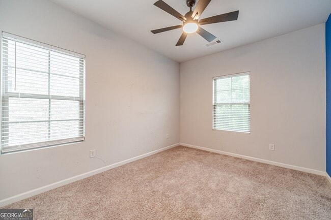Building Photo - 2252 Talmai Dr