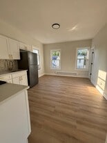 Building Photo - 49 Rosehill Pl