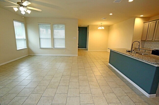 Building Photo - 13346 Pecan Trails Dr
