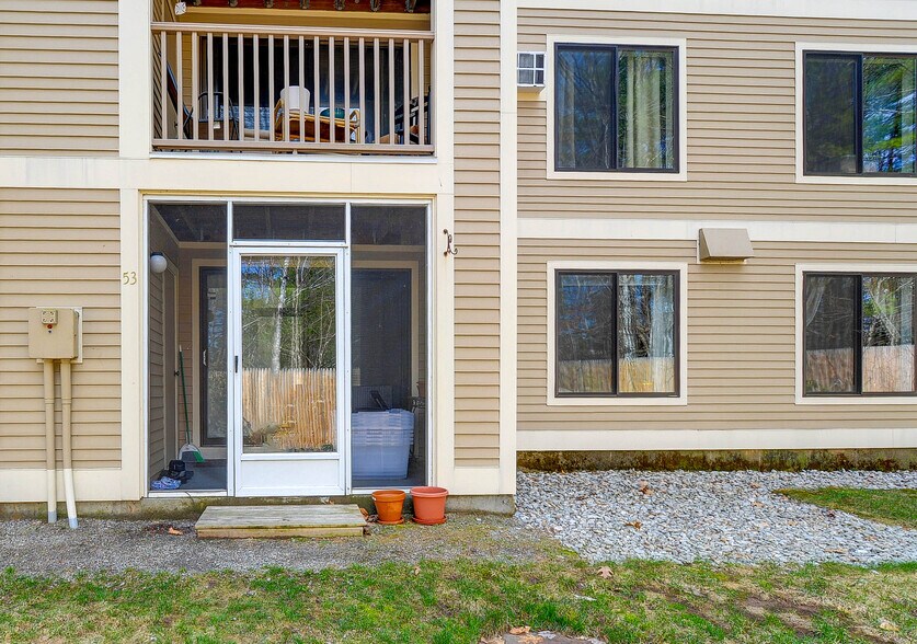 Building Photo - 19 Saco St