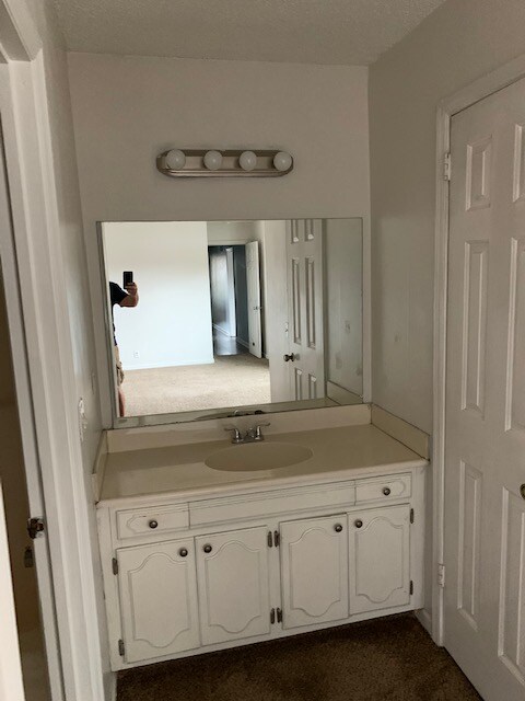 Building Photo - 4001 Anderson Rd