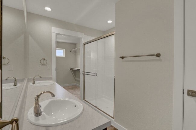 Building Photo - 3780 Venice Grove