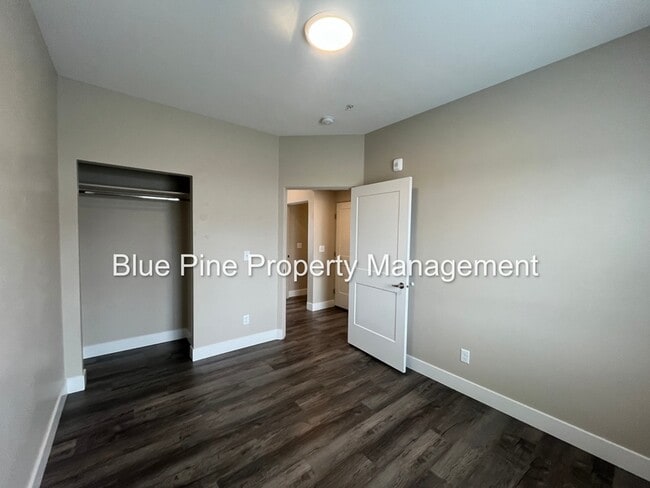 Building Photo - 591 Turin Way