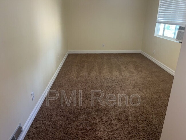 Building Photo - 2856 Waterfield Dr