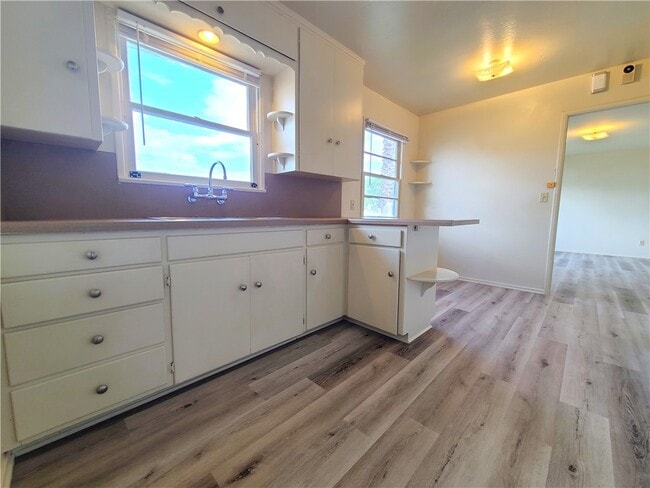 Building Photo - 24609 Richman Dr