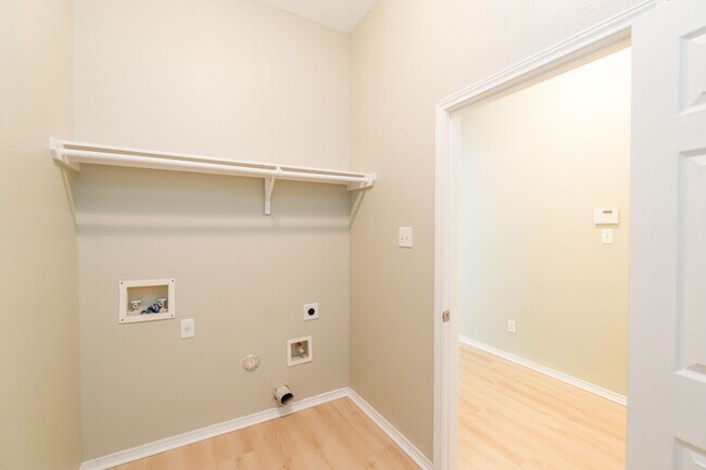 Building Photo - 11516 Sunny Creek Ln