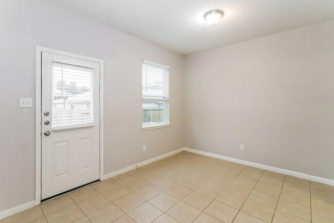 Building Photo - 12074 Fairquarter Ln