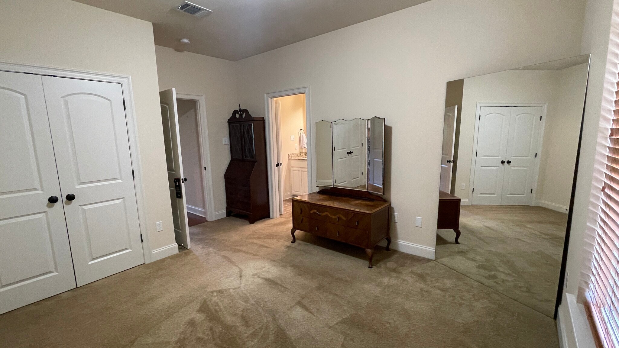 2nd Bedroom to shared bath - 20175 Kingland Dr