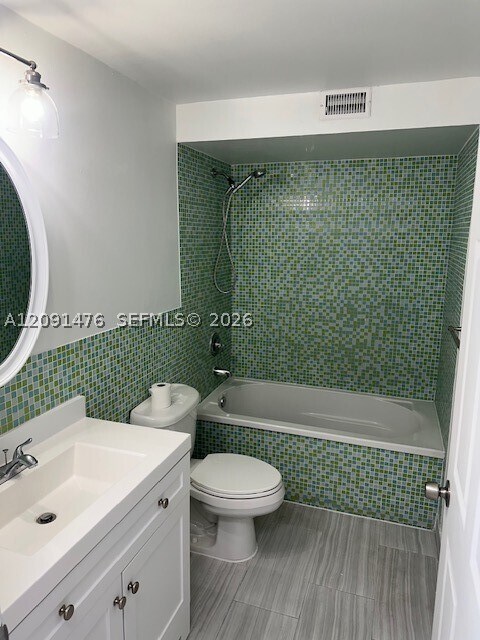 Building Photo - 3601 SW 117th Ave