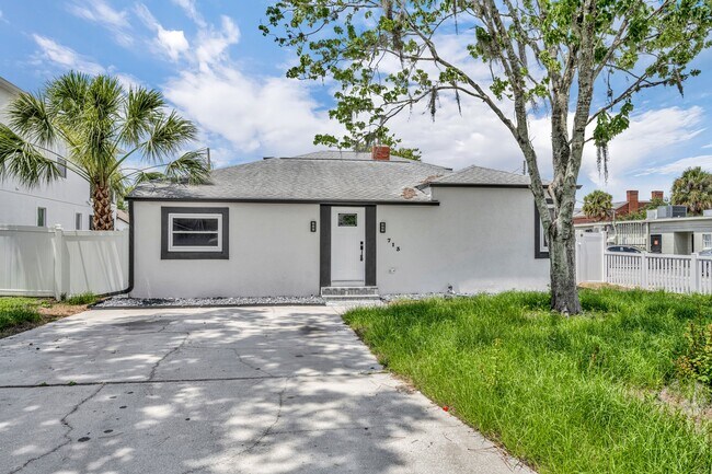 Building Photo - 713 Langston Ct