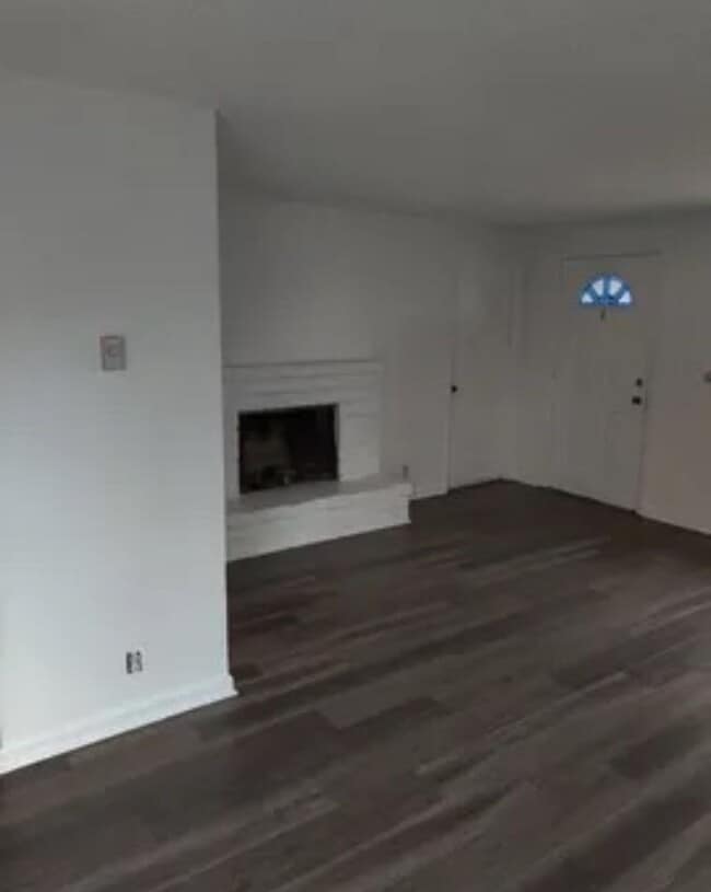 Building Photo - Updated 2-Bedroom Duplex in Thurston Springfield Neighborhood