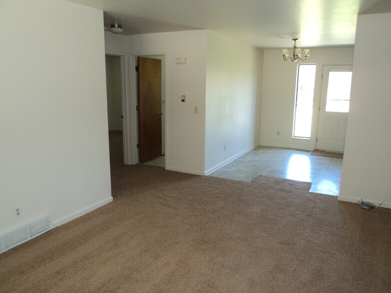 Building Photo - 808 Horizon Ave