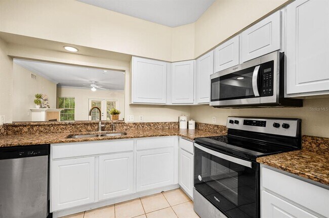 Building Photo - 5133 SW 91 Ct