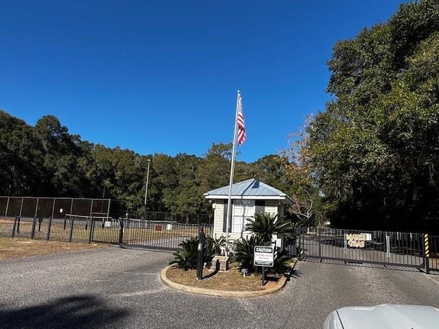 Building Photo - 207 Riverbend Dr