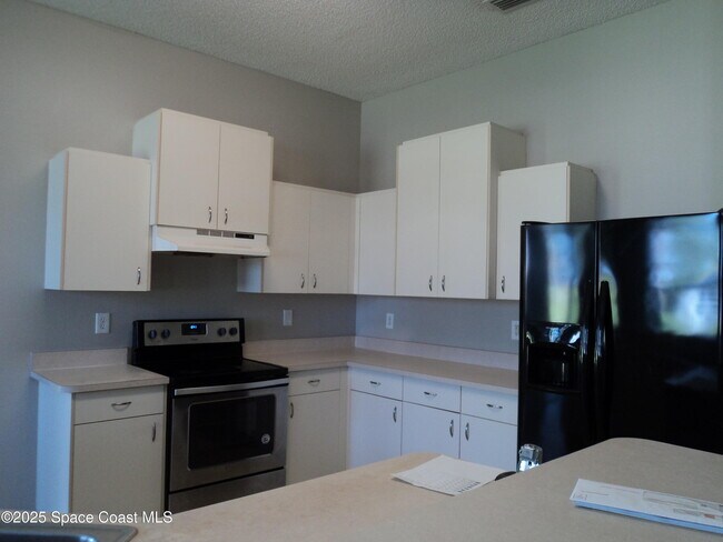 Building Photo - 1150 Cogan Dr