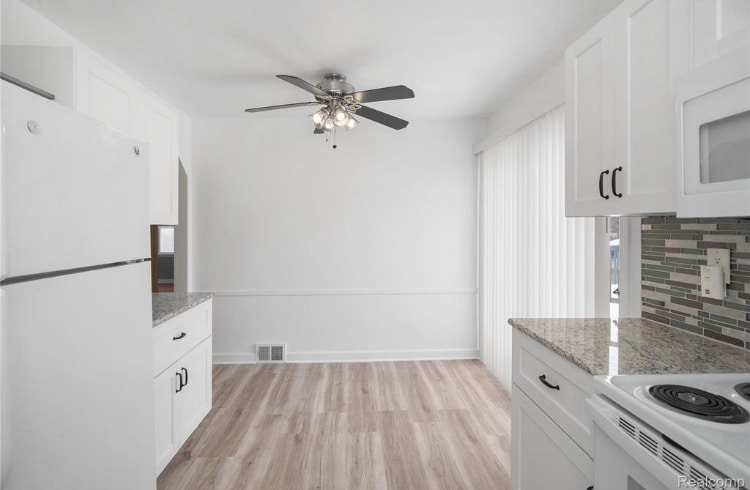 Building Photo - 242 Preston Ave