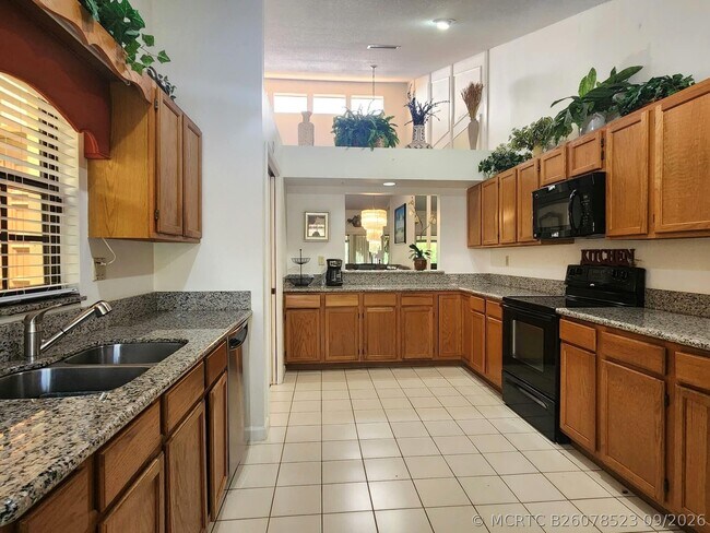 Building Photo - 2649 Emerald Way Cir