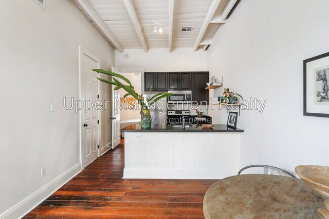 Building Photo - 3616 Dauphine St