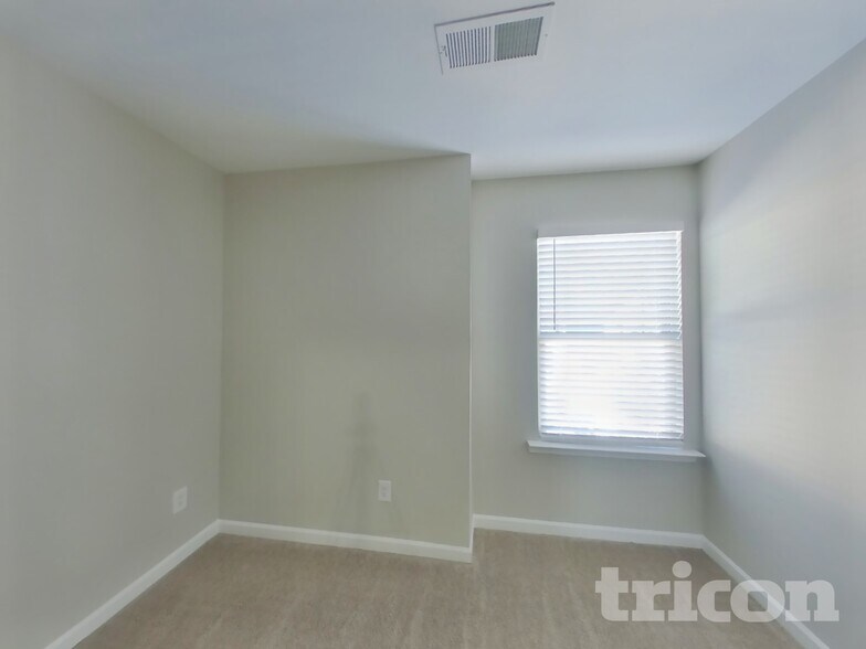 Building Photo - 182 Southwind Cir