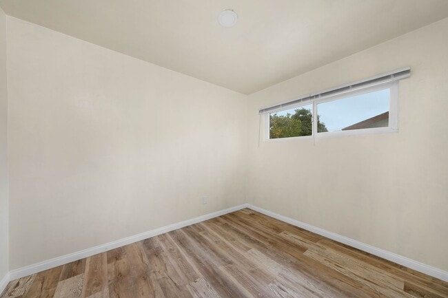 Building Photo - Beautiful newly renovated home available n...