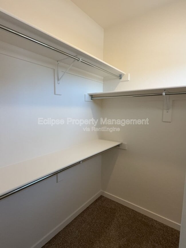 Building Photo - 2638-B 1/2 B 1/2 Rd