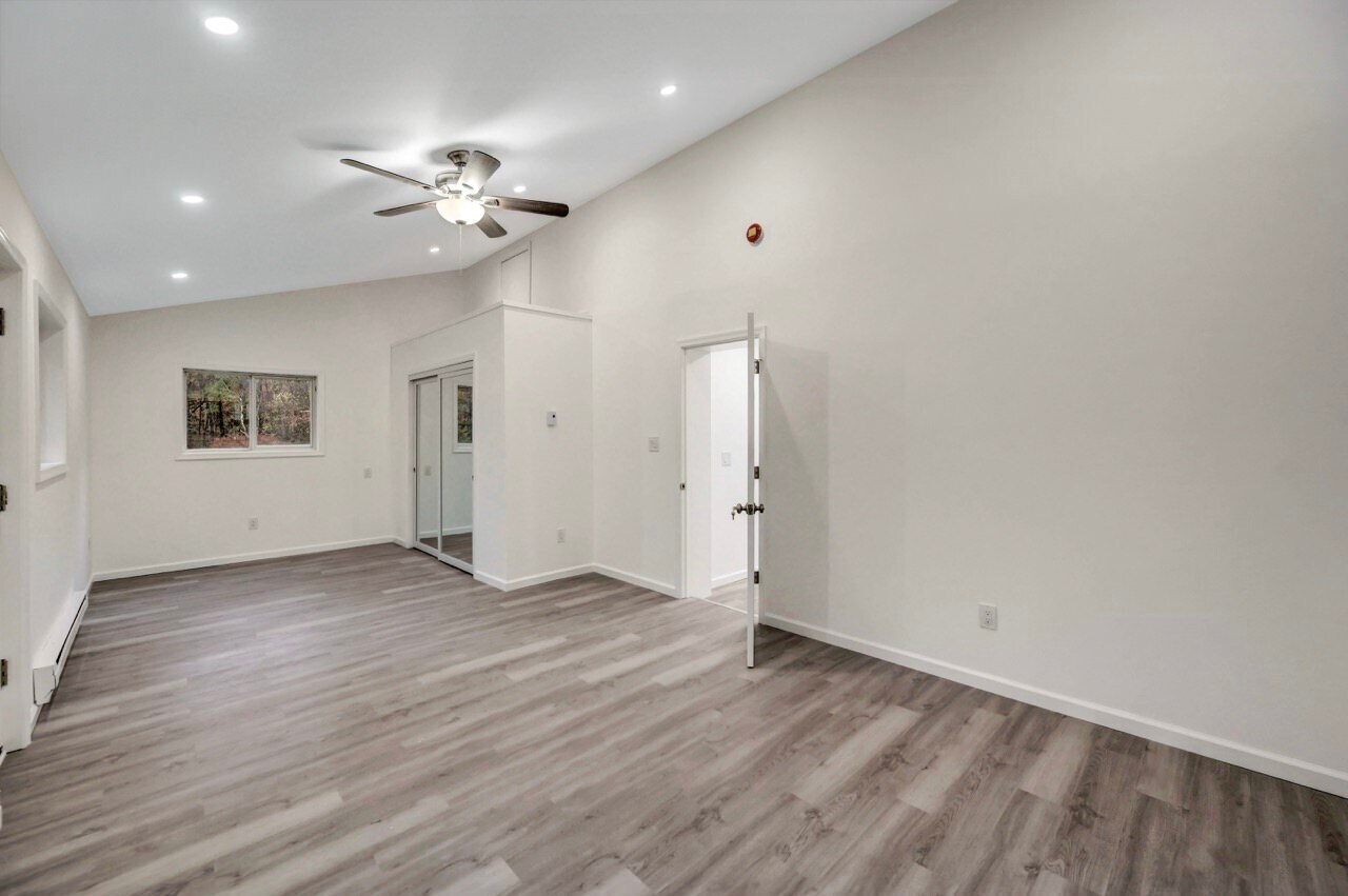 Building Photo - 752 Toll Rd