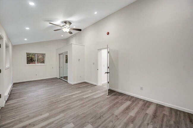 Building Photo - 752 Toll Rd