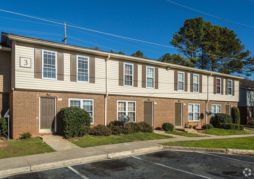 Clifton Ridge Townhome Apartments Marietta Ga Apartment Finder