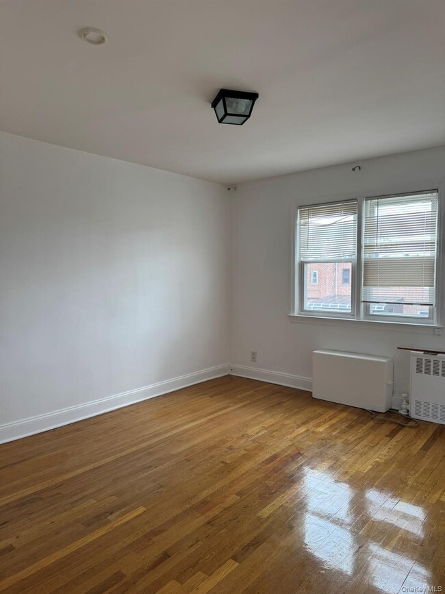 Building Photo - 150-13 78th Ave
