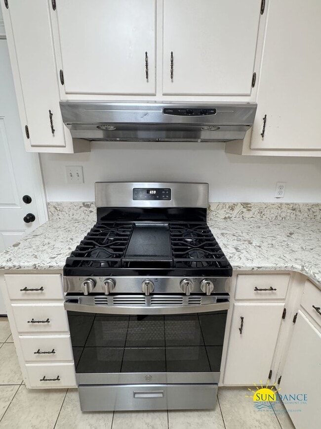 Building Photo - Beautiful 3 Bedroom Home in Fort Walton Be...