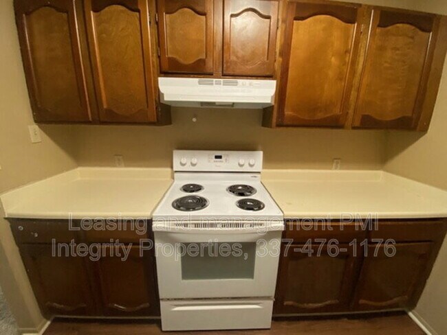 Building Photo - 108 Township Ln