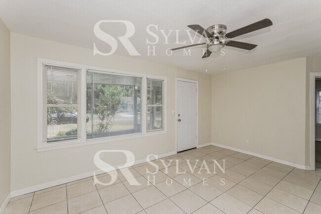 Building Photo - Experience the Lifestyle awaiting you!