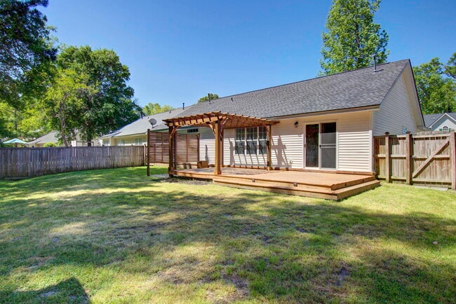 Building Photo - 5328 Tidewater Dr