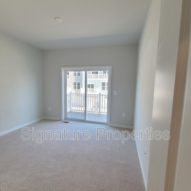 Building Photo - 9278 Magellan Pky