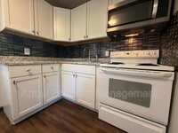 Building Photo - 845 S 29th St