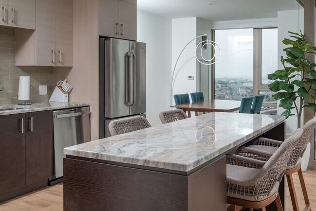 Building Photo - 99 Kneeland St