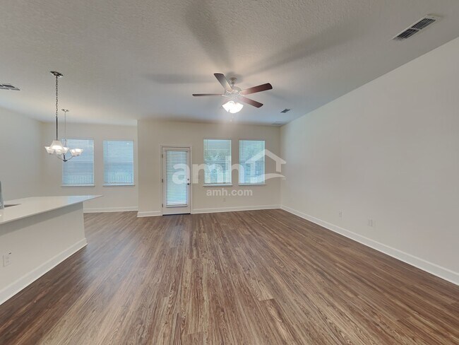 Building Photo - 2221 Saffron Walden Dr