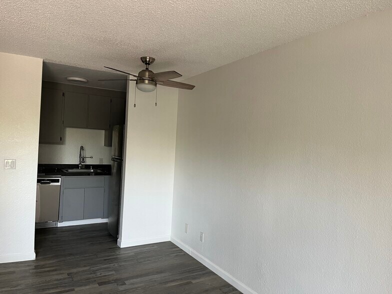 Building Photo - 1032 Pacific Ave