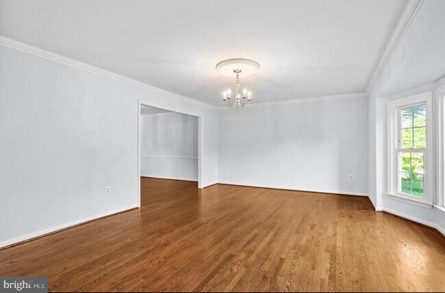 Building Photo - 25 Whittingham Cir