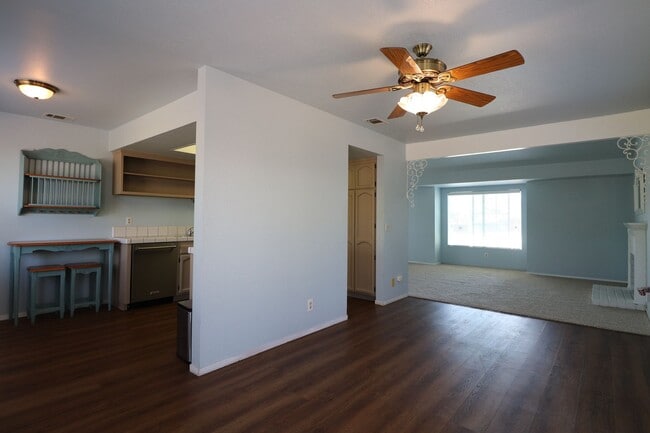 Building Photo - Great Southpoint Estates Home