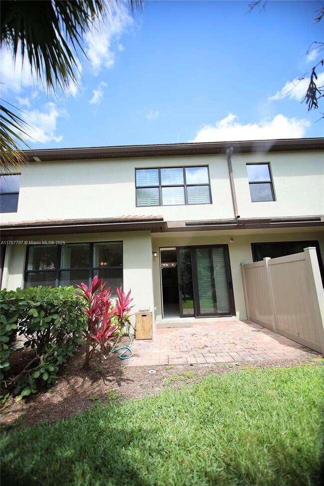 Building Photo - 4587 San Fratello Cir