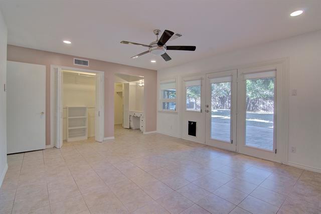 Building Photo - 3763 Vinecrest Dr