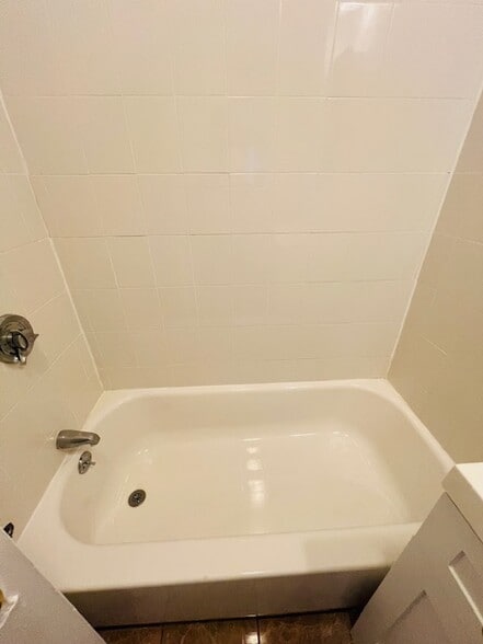 Building Photo - 38 Hemenway St